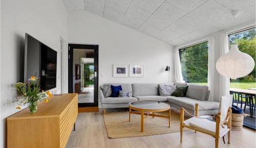 Four-Bedroom Holiday Home