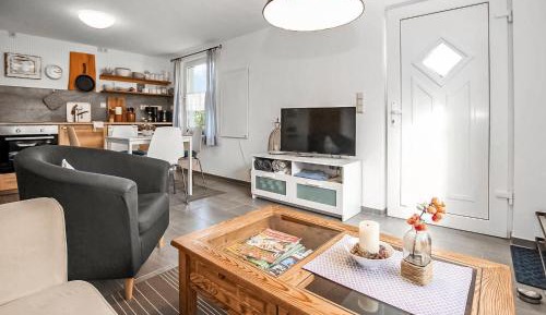 One-Bedroom Holiday Home