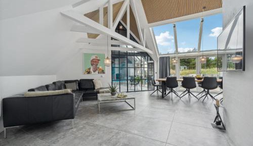Four-Bedroom Holiday Home