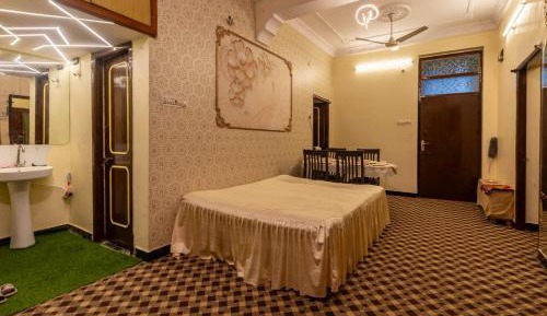 Two-Bedroom Apartment with Balcony