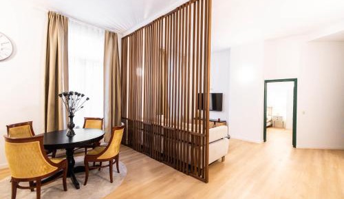One-Bedroom Deluxe Apartment
