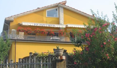Double Room with Private External Bathroom