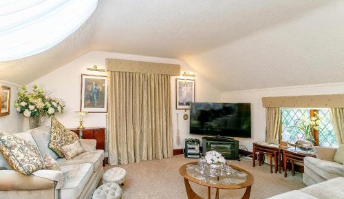 Two-Bedroom Holiday Home