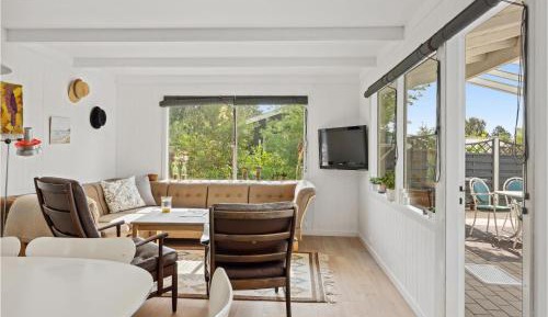 Three-Bedroom Holiday Home 