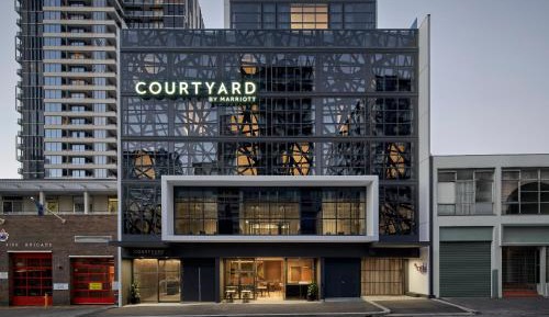 Premium Courtyard Terrace, Guest room, 1 King, Terrace