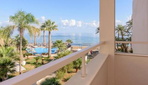 Double or Twin Room with Side Sea View