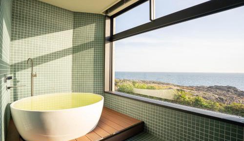 Deluxe Suite with Sea View