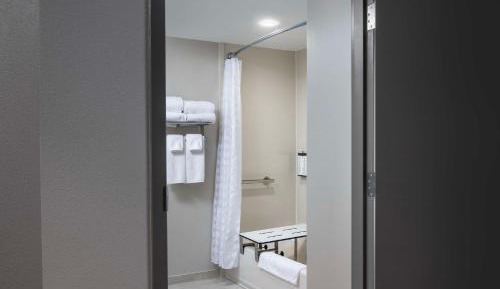 King Room with Sofa Bed and Accessible Tub