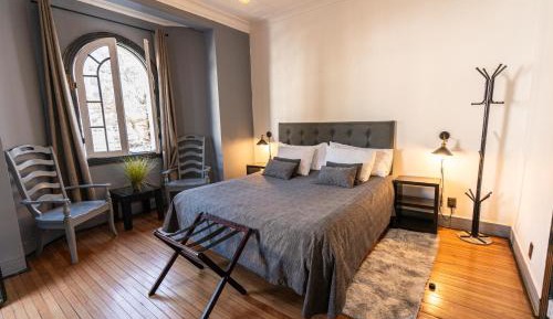 Suite with City View