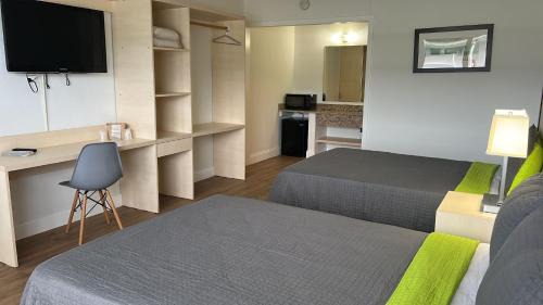 Economy Twin Room