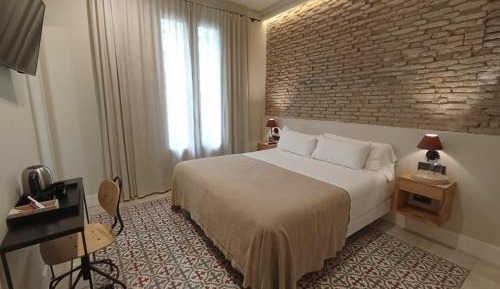Deluxe Double or Twin Room with Balcony