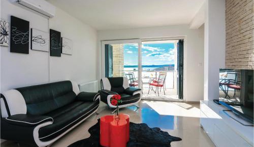 Four-Bedroom Holiday Home