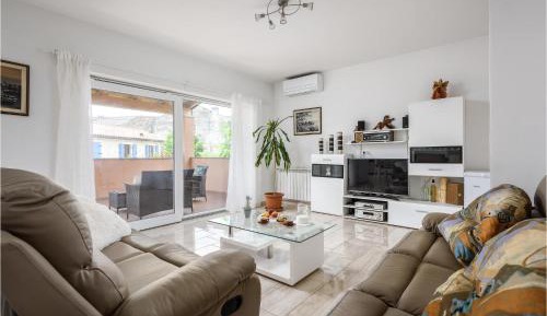 Two-Bedroom Holiday Home