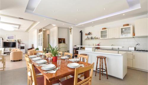 Four-Bedroom Holiday Home