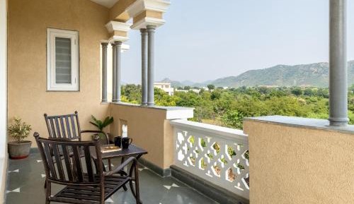 Double Room with Mountain View
