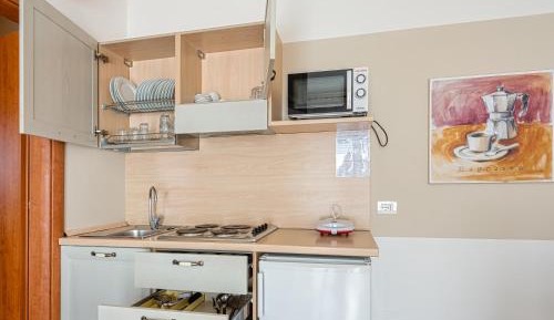 Economy One-Bedroom Apartment (4 Adults)