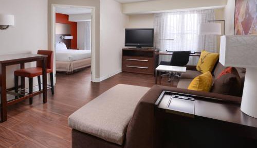 One-Bedroom Queen Suite with Sofa Bed