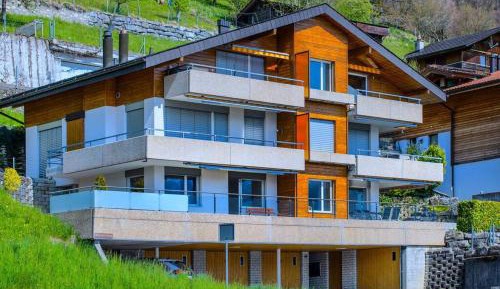 Apartment with Lake View