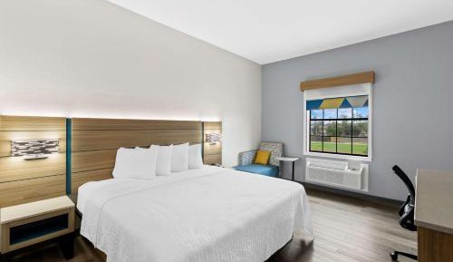 King Room - Accessible/Non-Smoking