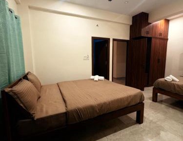 Deluxe Double or Twin Room with Balcony
