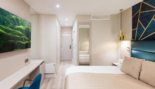 Double Studio (Lower Ground Floor, No Windows)