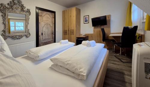 Double Room with Private Bathroom across the hallway 