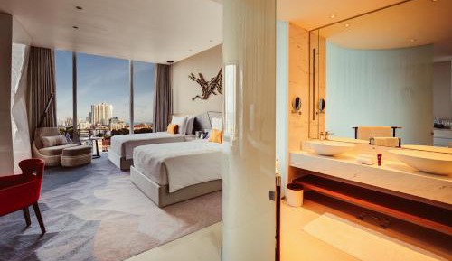 Premier Life Cityscape View Twin Room