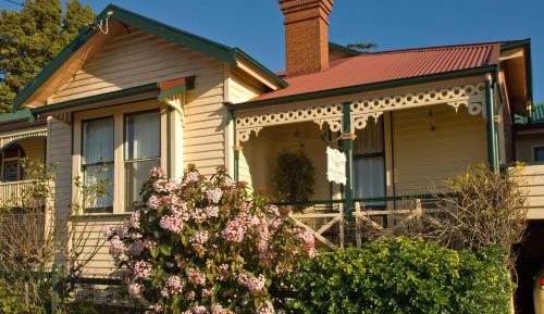 Two-Bedroom House - Duck House