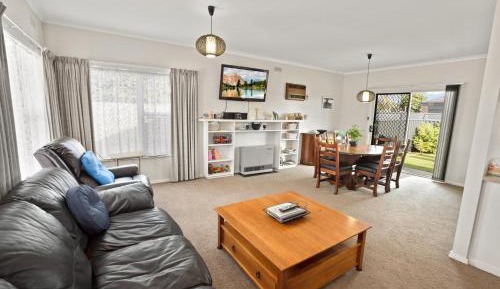 Three-Bedroom Holiday Home 