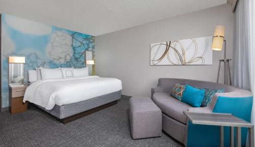 King Room with Sofa Bed