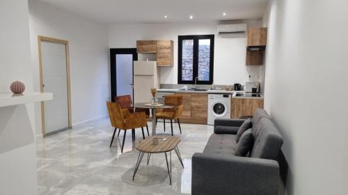 One-Bedroom Apartment with Garden