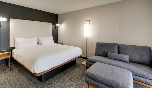 King Room with Sofa Bed