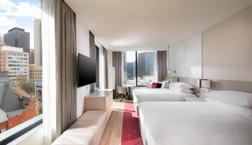 Premium Twin Room with City View