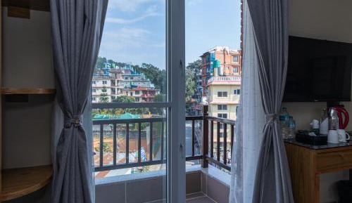 King Room with Balcony