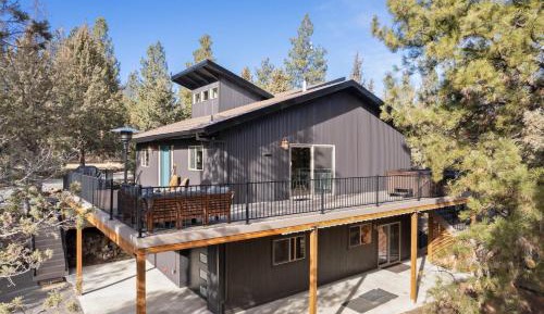 Four-Bedroom Holiday Home