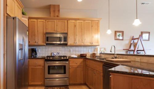 Three-Bedroom Holiday Home 