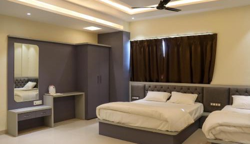 Deluxe Family Room
