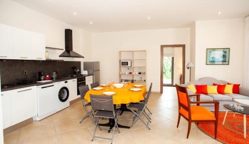 One-Bedroom Apartment with Terrace