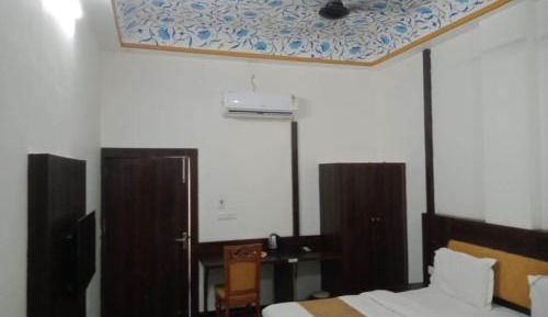 Economy Twin Room