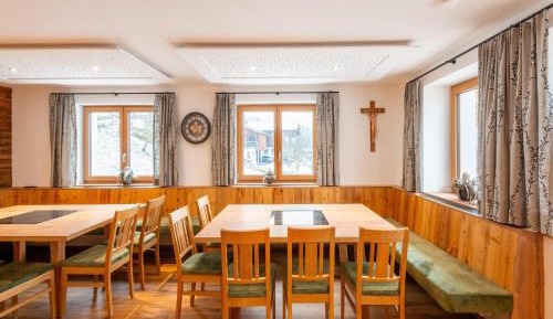 Six-Bedroom Holiday Home