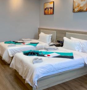 Deluxe Double or Twin Room