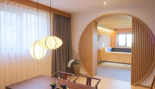 Double Room with Mountain View