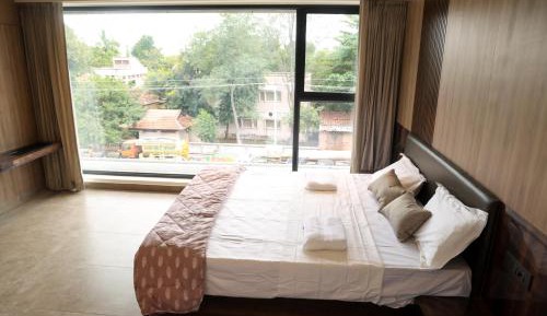 Executive Triple Room