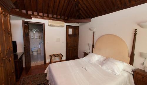 Double Room with frontal Alhambra view
