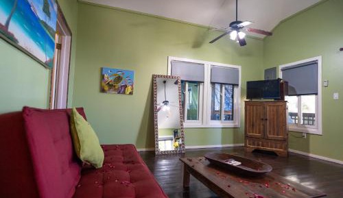 Quadruple Room with Private Bathroom