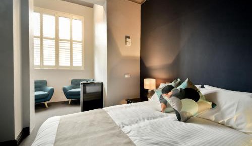 Boutique Queen Room