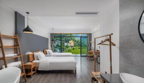 Twin Room with Mountain View