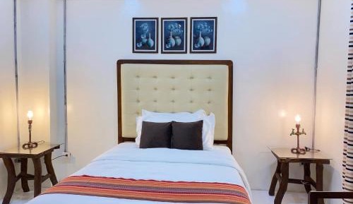 Deluxe Queen Room