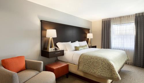 King Suite - Disability Access Tub/Non-Smoking