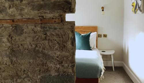 Deluxe Double Room with Shower